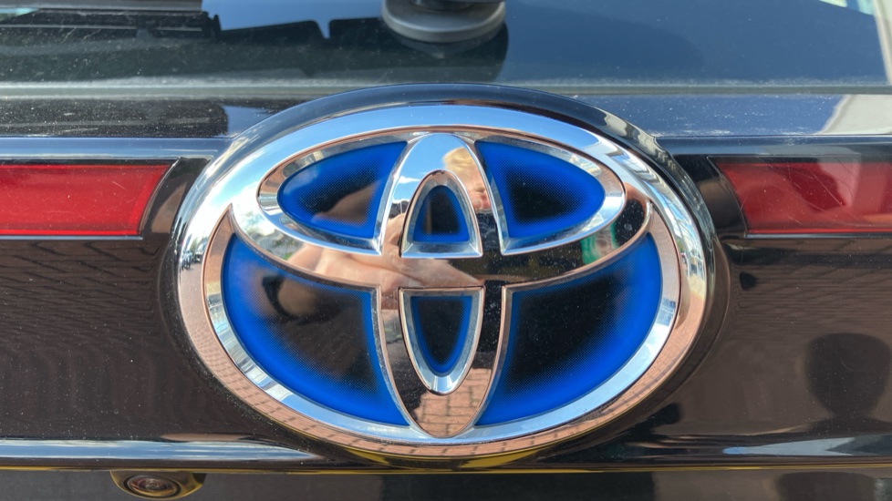 Toyota Yaris Cross 1.5 Hybrid Icon 5dr CVT Hybrid Estate - Image 56
