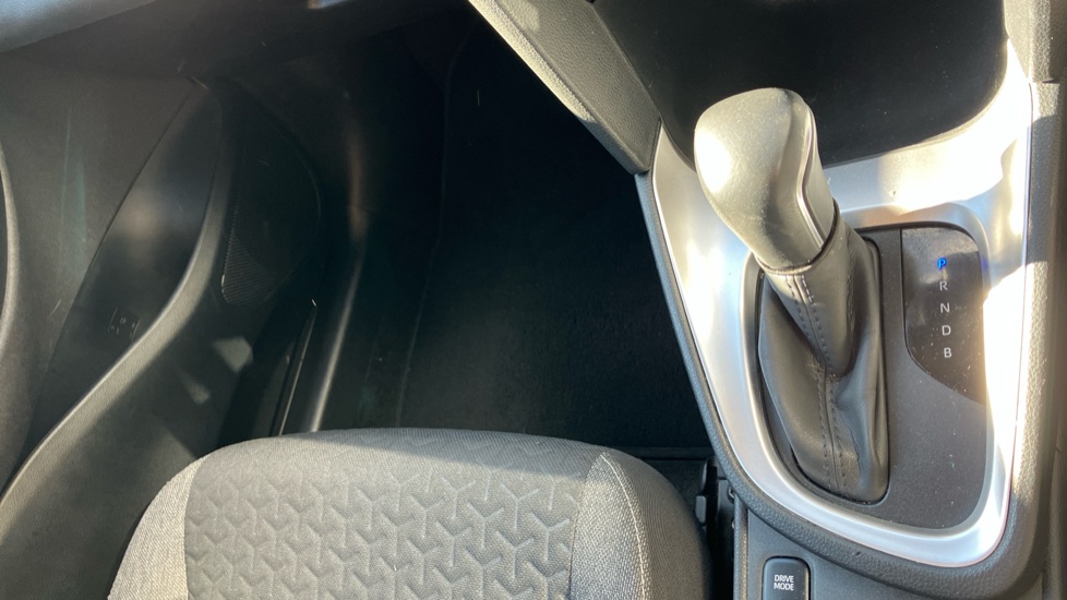 Toyota Yaris Cross 1.5 Hybrid Icon 5dr CVT Hybrid Estate - Image 60