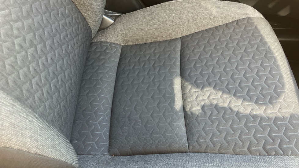 Toyota Yaris Cross 1.5 Hybrid Icon 5dr CVT Hybrid Estate - Image 61