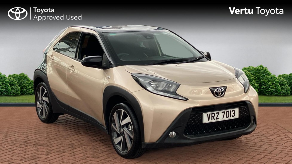 Toyota Aygo X 1.0 VVT-i Edge 5dr Auto Petrol Hatchback - Image 1