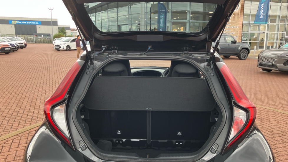 Toyota Aygo X 1.0 VVT-i Edge 5dr Auto Petrol Hatchback - Image 13