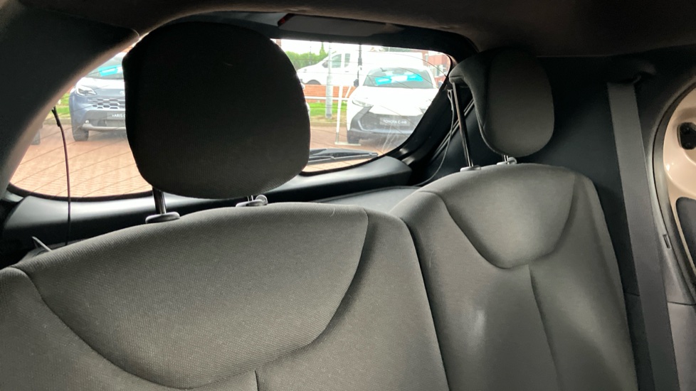 Toyota Aygo X 1.0 VVT-i Edge 5dr Auto Petrol Hatchback - Image 35