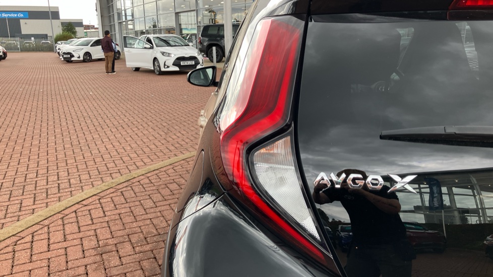 Toyota Aygo X 1.0 VVT-i Edge 5dr Auto Petrol Hatchback - Image 36