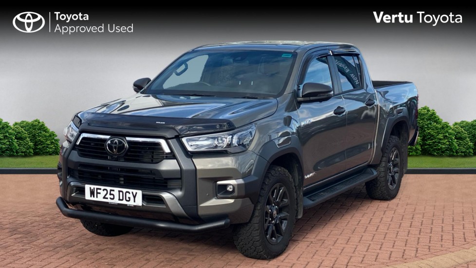 Toyota Hilux Diesel Invincible X D/Cab Pick Up 2.8 D 48V Auto - Image 3