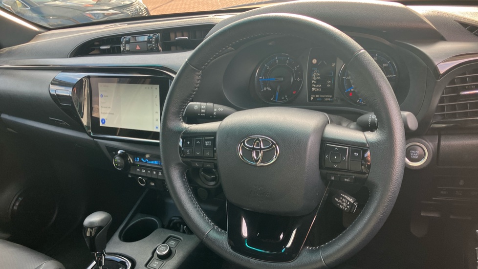 Toyota Hilux Diesel Invincible X D/Cab Pick Up 2.8 D 48V Auto - Image 7