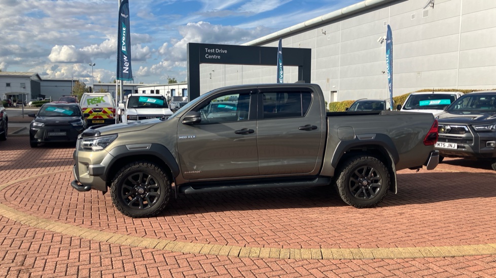 Toyota Hilux Diesel Invincible X D/Cab Pick Up 2.8 D 48V Auto - Image 44