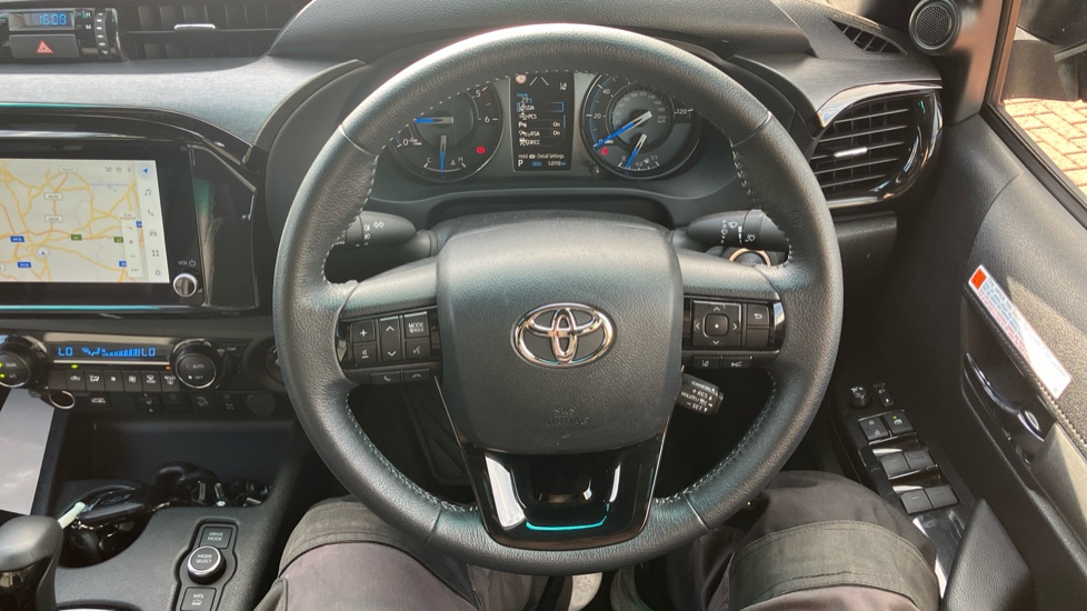 Toyota Hilux Diesel Invincible X D/Cab Pick Up 2.8 D 48V Auto - Image 60