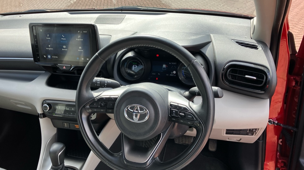 Toyota Yaris 1.5 Hybrid Excel 5dr CVT Hybrid Hatchback - Image 7