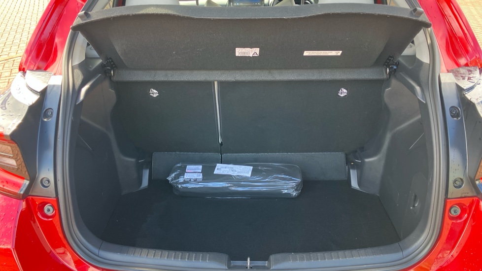 Toyota Yaris 1.5 Hybrid Excel 5dr CVT Hybrid Hatchback - Image 13