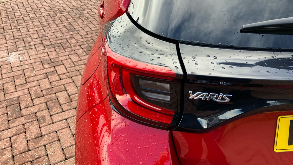 Toyota Yaris 1.5 Hybrid Excel 5dr CVT Hybrid Hatchback - Image 21