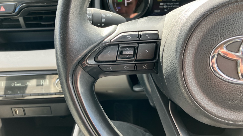 Toyota Yaris 1.5 Hybrid Excel 5dr CVT Hybrid Hatchback - Image 34