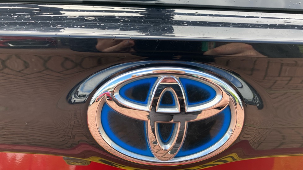 Toyota Yaris 1.5 Hybrid Excel 5dr CVT Hybrid Hatchback - Image 57