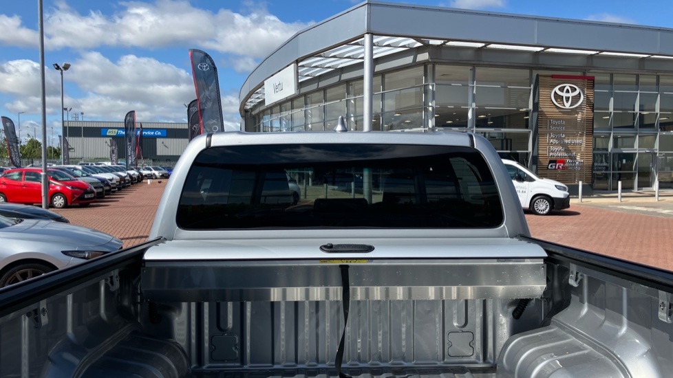 Toyota Hilux Diesel Invincible X D/Cab Pick Up 2.8 D 48V Auto - Image 38