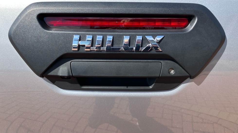 Toyota Hilux Diesel Invincible X D/Cab Pick Up 2.8 D 48V Auto - Image 49
