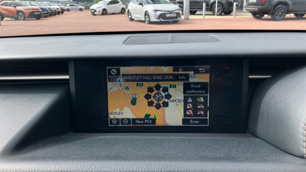 Lexus IS 300h Luxury 4dr CVT Auto Hybrid Saloon - Image 9