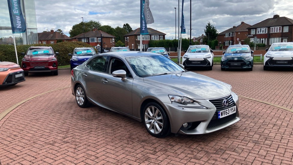 Lexus IS 300h Luxury 4dr CVT Auto Hybrid Saloon - Image 51