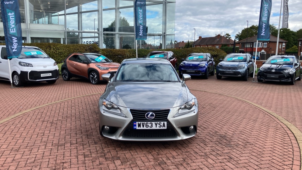 Lexus IS 300h Luxury 4dr CVT Auto Hybrid Saloon - Image 52