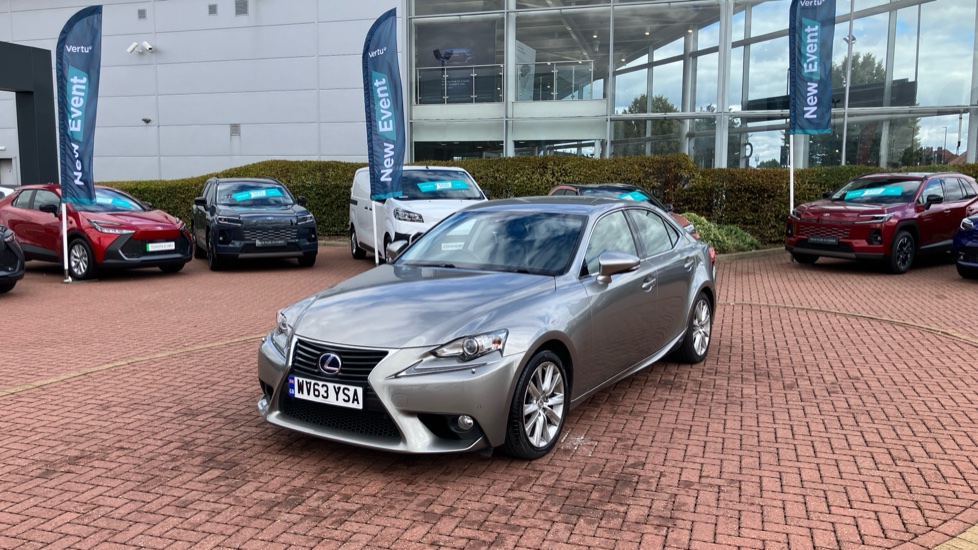 Lexus IS 300h Luxury 4dr CVT Auto Hybrid Saloon - Image 53