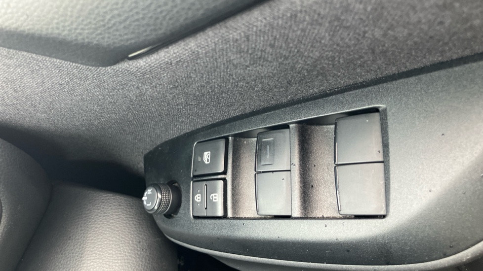 Toyota Yaris 1.5 Hybrid GR Sport 5dr CVT Hybrid Hatchback - Image 30