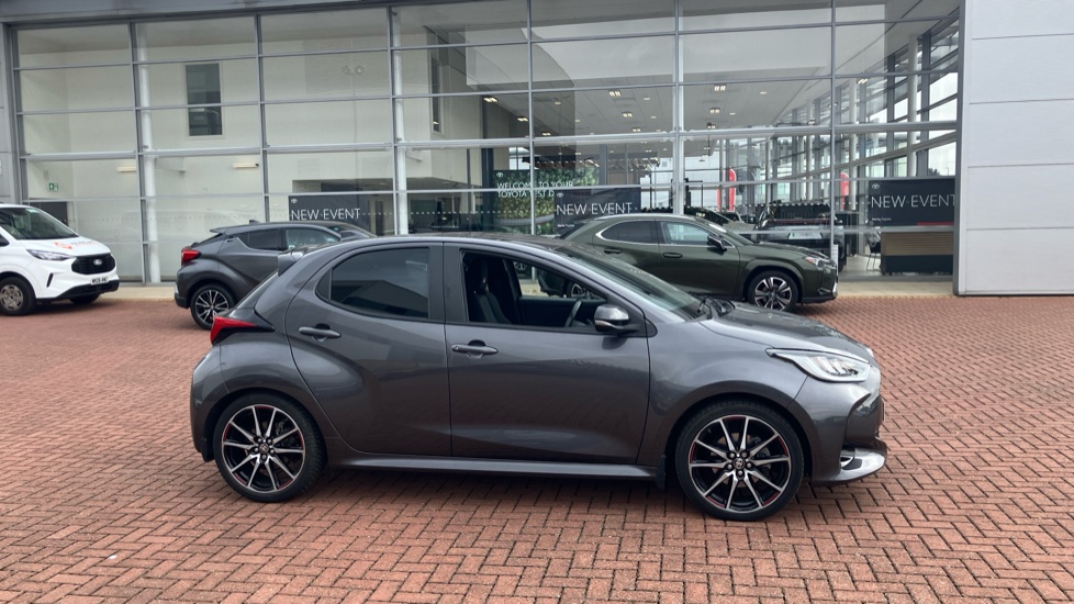 Toyota Yaris 1.5 Hybrid GR Sport 5dr CVT Hybrid Hatchback - Image 45
