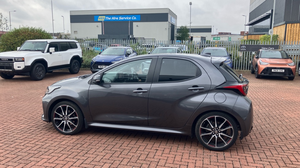 Toyota Yaris 1.5 Hybrid GR Sport 5dr CVT Hybrid Hatchback - Image 49