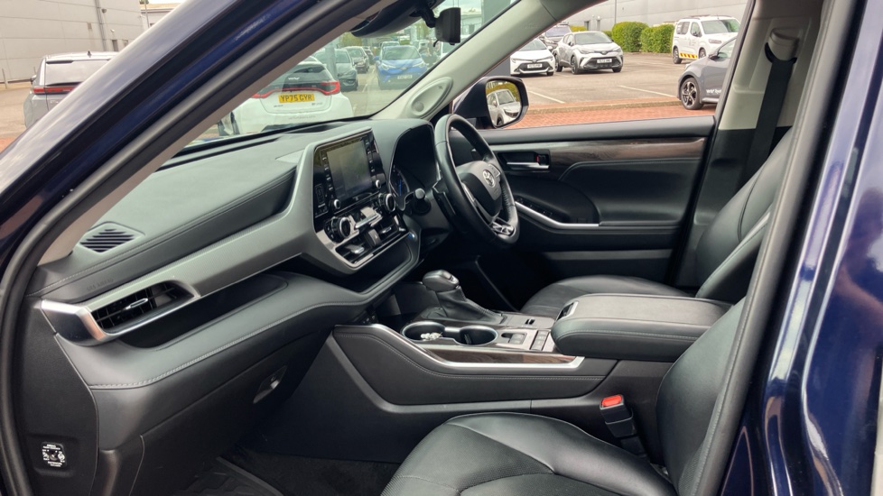 Toyota Highlander 2.5 VVT-i Hybrid Excel Premium 5dr CVT Hybrid Estate - Image 5