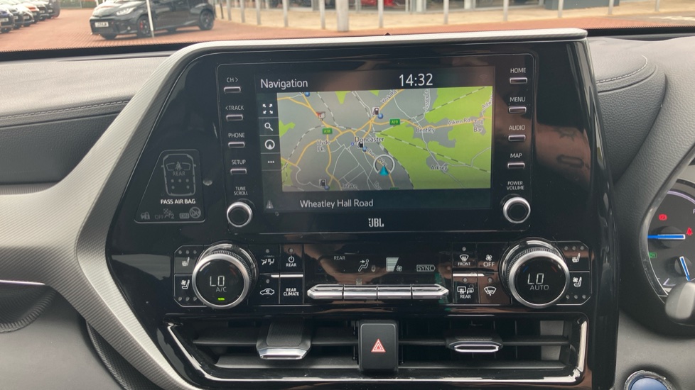 Toyota Highlander 2.5 VVT-i Hybrid Excel Premium 5dr CVT Hybrid Estate - Image 9