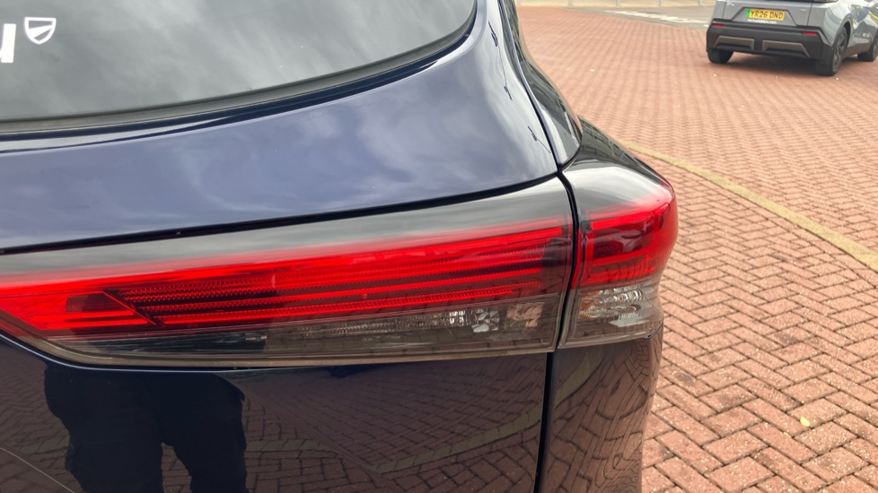 Toyota Highlander 2.5 VVT-i Hybrid Excel Premium 5dr CVT Hybrid Estate - Image 21