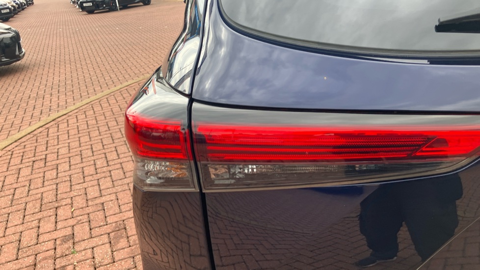 Toyota Highlander 2.5 VVT-i Hybrid Excel Premium 5dr CVT Hybrid Estate - Image 38