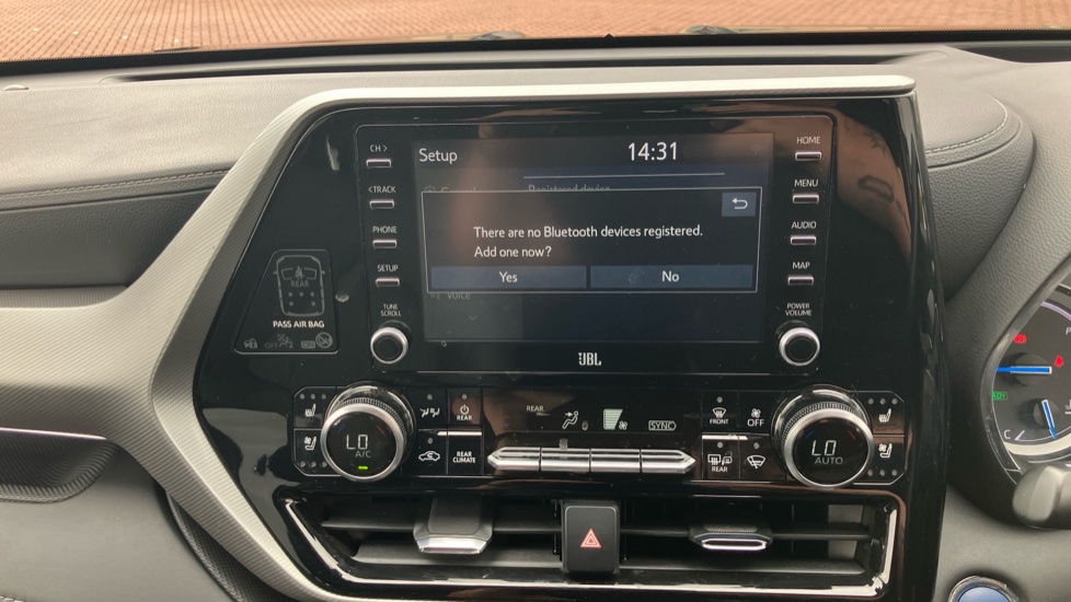 Toyota Highlander 2.5 VVT-i Hybrid Excel Premium 5dr CVT Hybrid Estate - Image 40