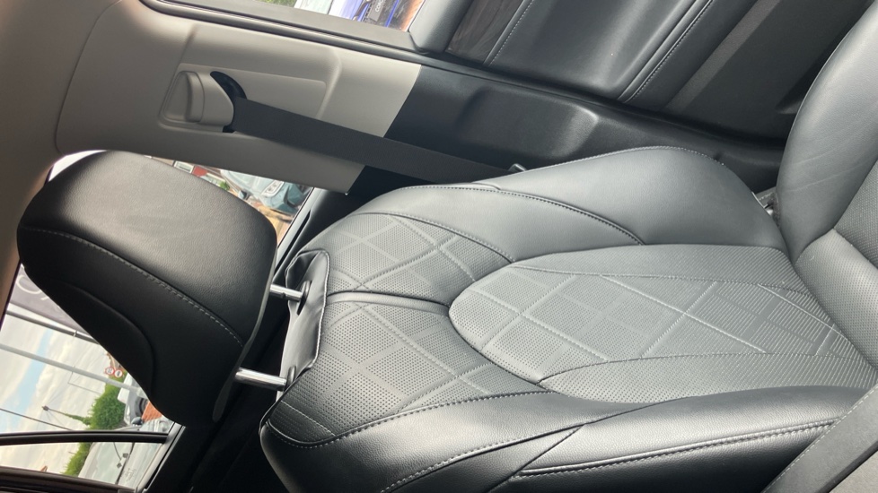 Toyota Highlander 2.5 VVT-i Hybrid Excel Premium 5dr CVT Hybrid Estate - Image 67