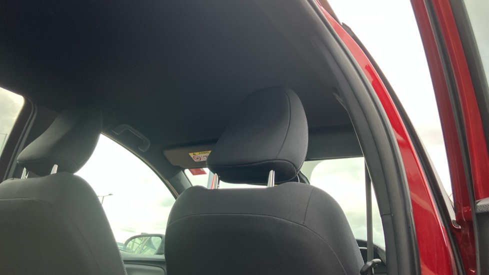 Toyota Yaris 1.5 VVT-i Blue Bi-tone 5dr Petrol Hatchback - Image 19