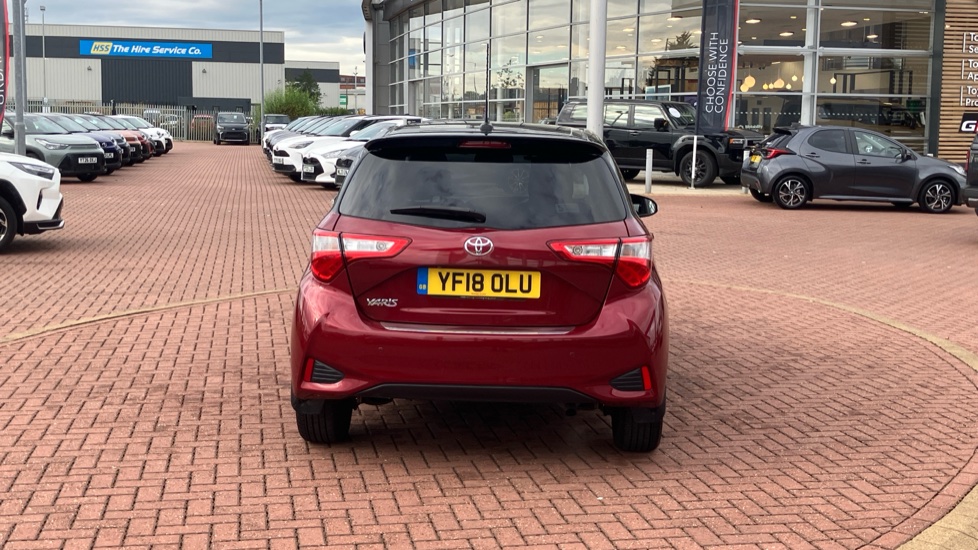 Toyota Yaris 1.5 VVT-i Blue Bi-tone 5dr Petrol Hatchback - Image 26