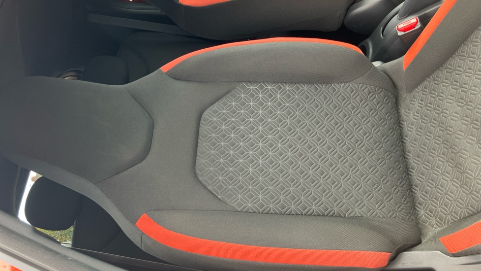 Toyota Aygo X 1.0 VVT-i Edge 5dr Petrol Hatchback - Image 14