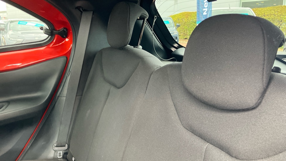 Toyota Aygo X 1.0 VVT-i Edge 5dr Petrol Hatchback - Image 18