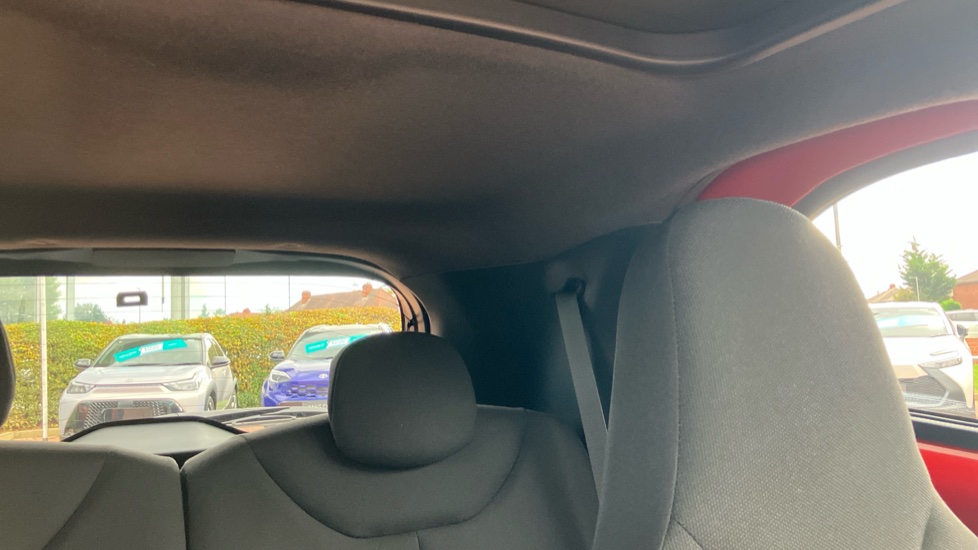 Toyota Aygo X 1.0 VVT-i Edge 5dr Petrol Hatchback - Image 19