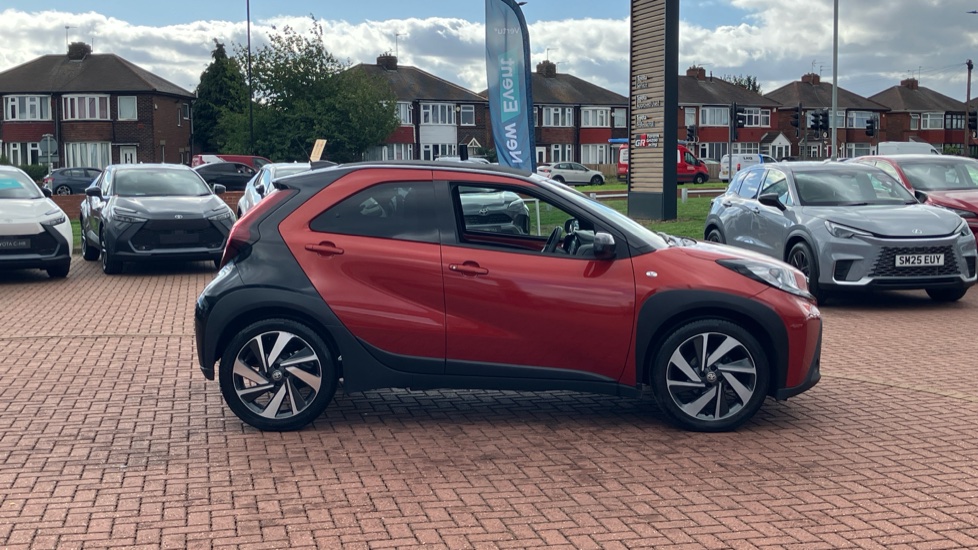 Toyota Aygo X 1.0 VVT-i Edge 5dr Petrol Hatchback - Image 23
