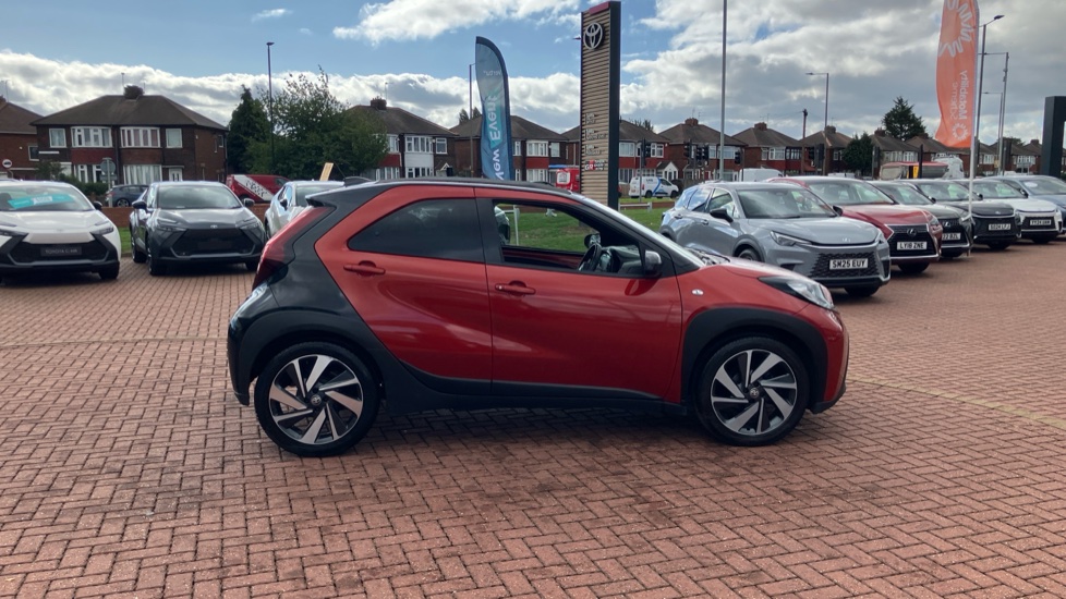 Toyota Aygo X 1.0 VVT-i Edge 5dr Petrol Hatchback - Image 45