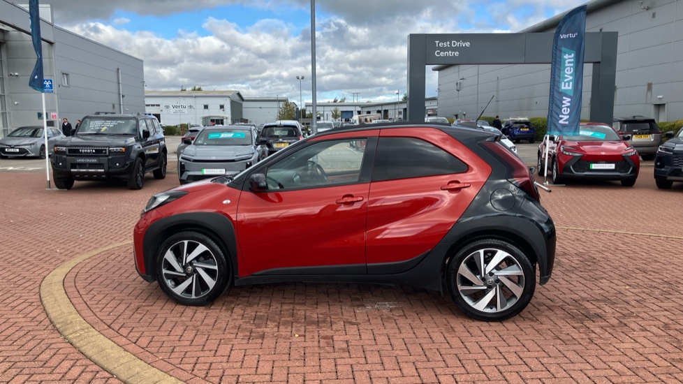 Toyota Aygo X 1.0 VVT-i Edge 5dr Petrol Hatchback - Image 49