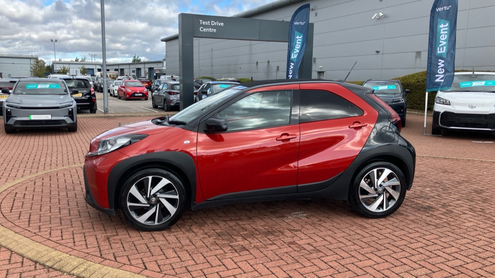 Toyota Aygo X 1.0 VVT-i Edge 5dr Petrol Hatchback - Image 50