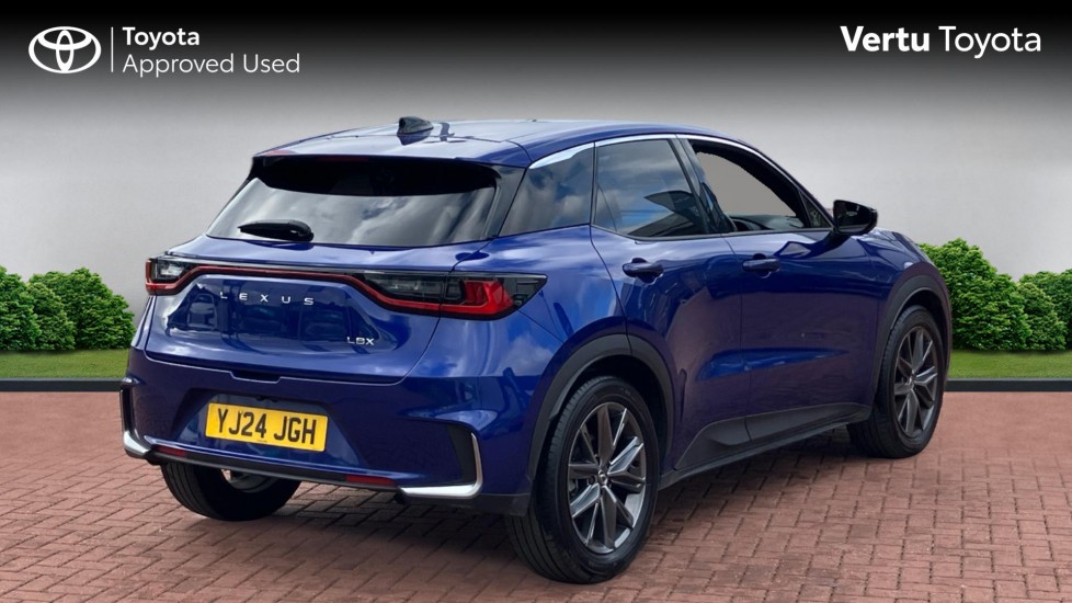 Lexus LBX 1.5 Takumi 5dr E-CVT AWD Hybrid Hatchback - Image 2