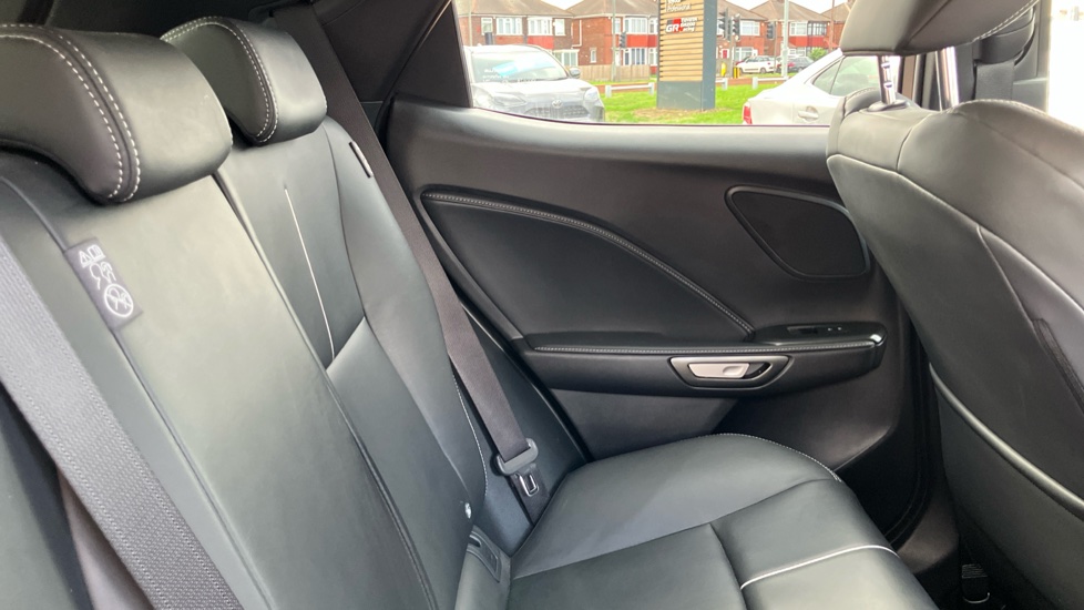 Lexus LBX 1.5 Takumi 5dr E-CVT AWD Hybrid Hatchback - Image 8