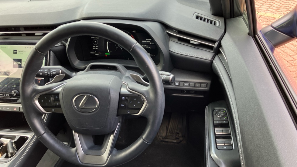 Lexus LBX 1.5 Takumi 5dr E-CVT AWD Hybrid Hatchback - Image 10
