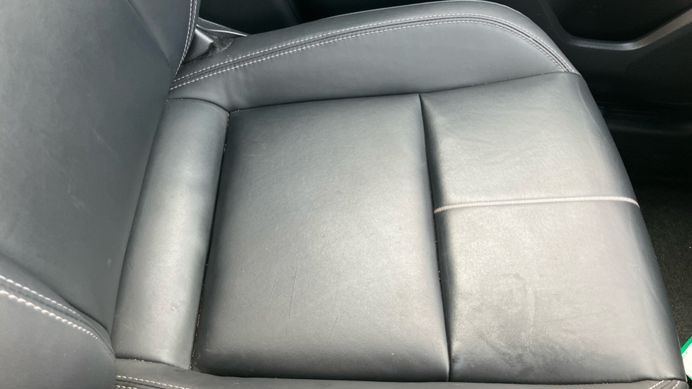Lexus LBX 1.5 Takumi 5dr E-CVT AWD Hybrid Hatchback - Image 57