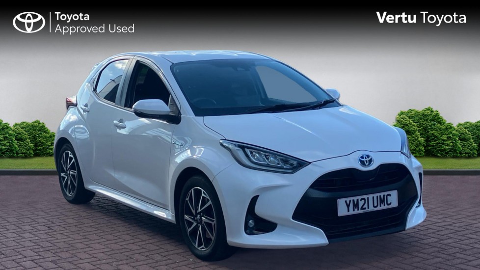 Toyota Yaris 1.5 Hybrid Design 5dr CVT Hybrid Hatchback - Image 1