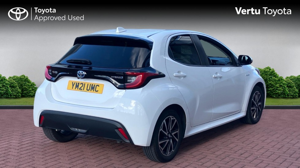 Toyota Yaris 1.5 Hybrid Design 5dr CVT Hybrid Hatchback - Image 2