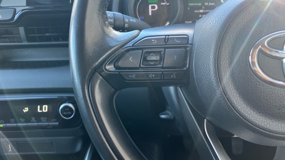 Toyota Yaris 1.5 Hybrid Design 5dr CVT Hybrid Hatchback - Image 34