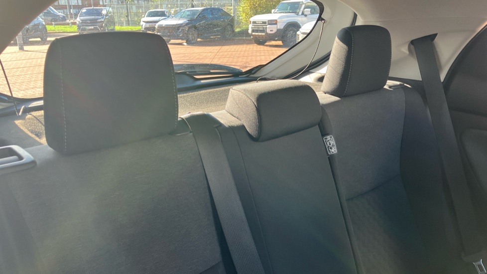 Toyota Yaris 1.5 Hybrid Design 5dr CVT Hybrid Hatchback - Image 35