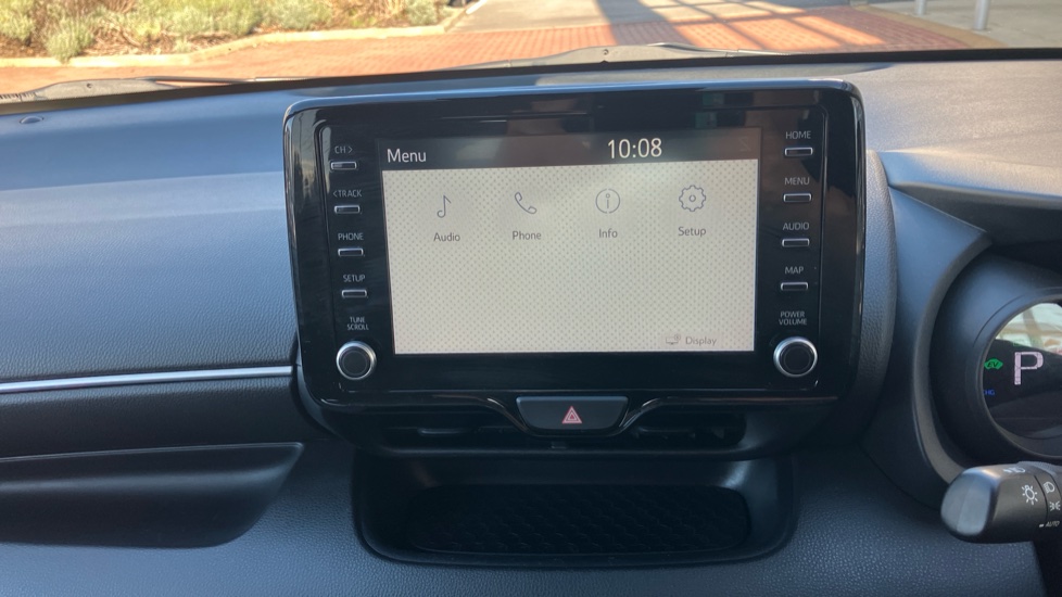 Toyota Yaris 1.5 Hybrid Design 5dr CVT Hybrid Hatchback - Image 40