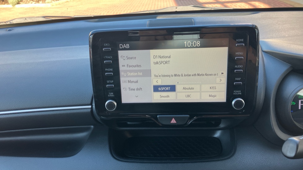 Toyota Yaris 1.5 Hybrid Design 5dr CVT Hybrid Hatchback - Image 41